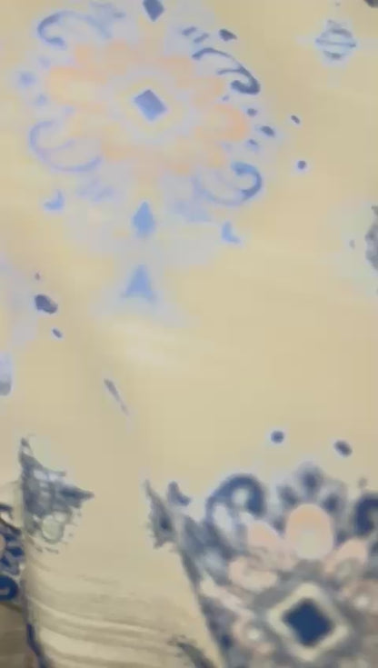 2-Piece Set Long Sleeve Button-Down Shirt with Printed Details and Fitted Shorts